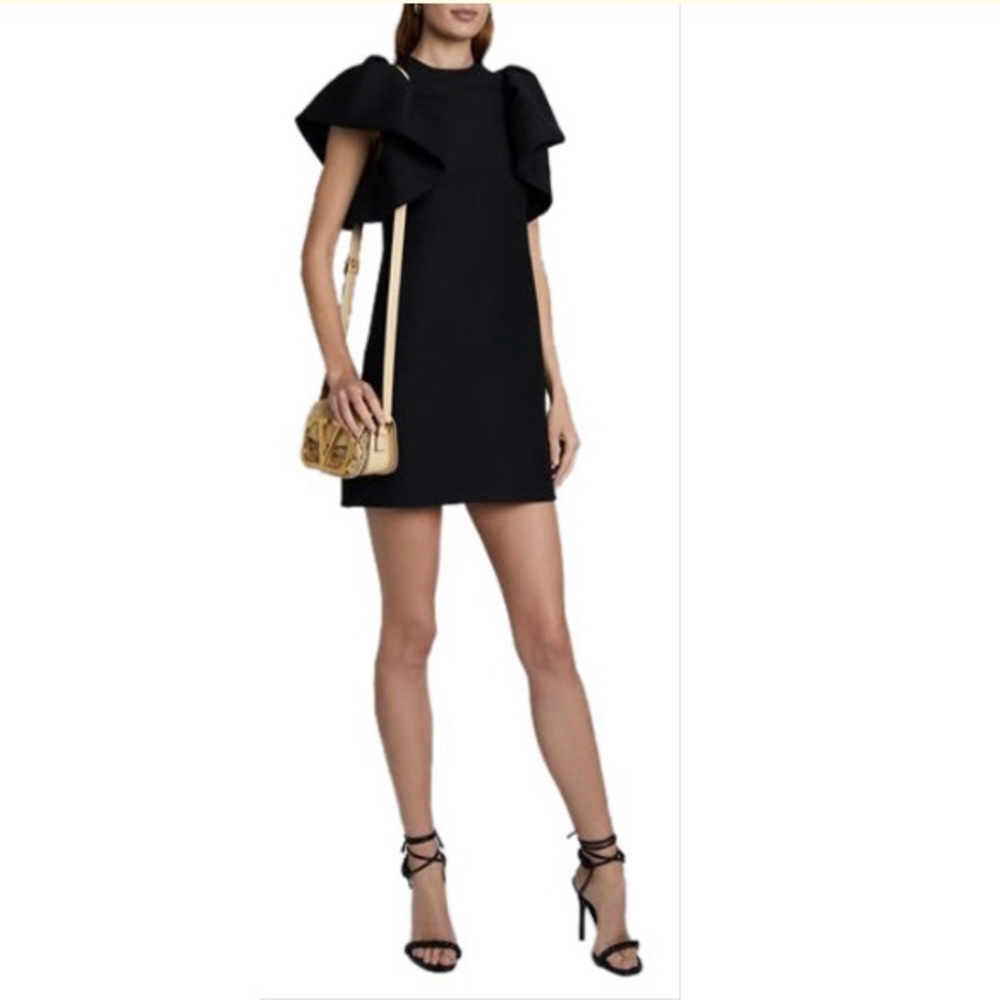 Labor Day Sale! 🎉🎉🎉Valentino black cocktail dress
